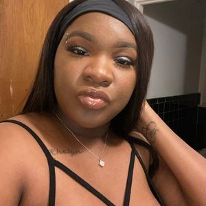 Meet your Posher, Briana